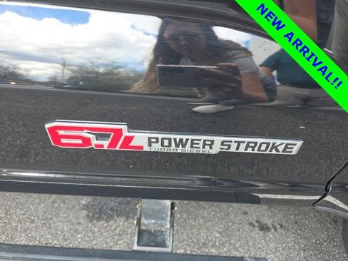 Used 2023 Ford F350 Lariat w/ Lariat Ultimate Package image 2