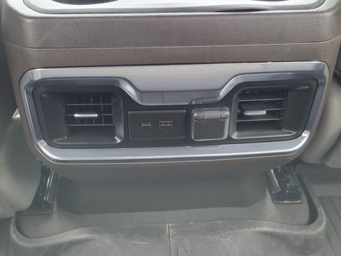 Certified 2022 Chevrolet Silverado 2500 LTZ w/ LTZ Plus Package image 34