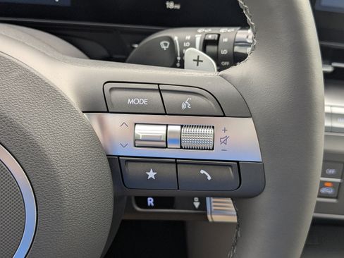 New 2026 Hyundai Elantra Hybrid FWD image 31