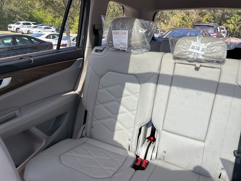 New 2026 Volkswagen Atlas SE image 12