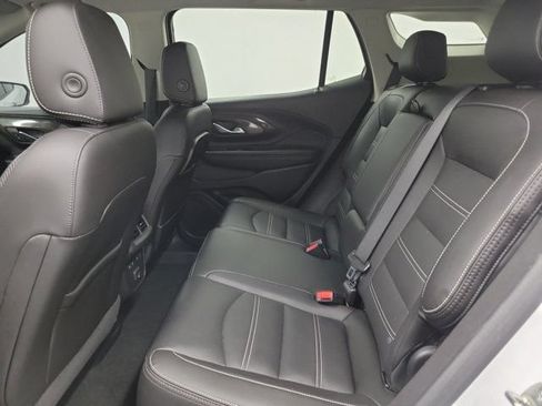 Used 2024 GMC Terrain Denali w/ Denali Premium Package AWD/4WD image 12