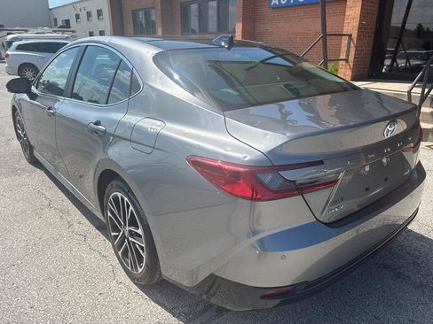 Used 2026 Toyota Camry XLE w/ Premium Plus Package FWD image 17
