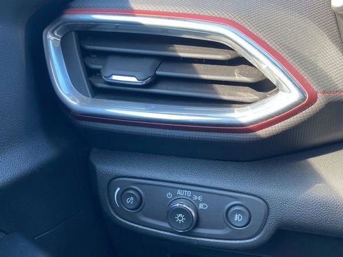 Used 2023 Chevrolet TrailBlazer RS w/ Sun and Liftgate Package image 36