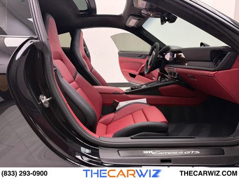 Used 2025 Porsche 911 Carrera 4 GTS image 62