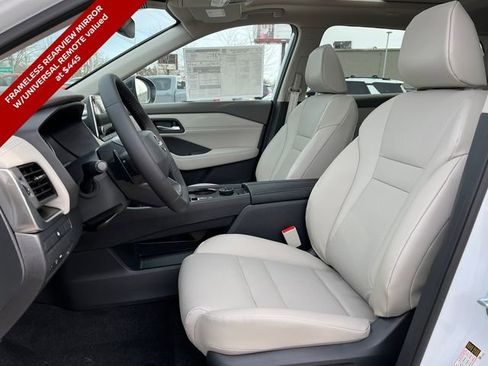 New 2026 Nissan Rogue SV image 4