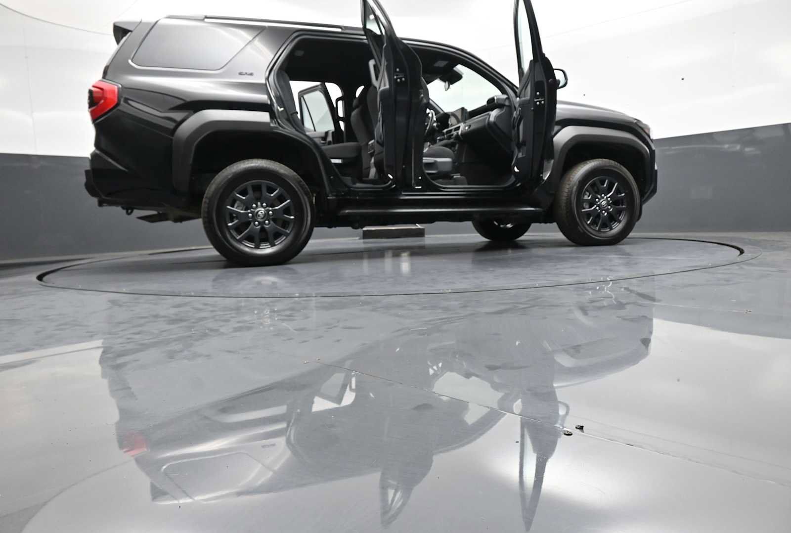 Used 2025 Toyota 4Runner SR5 AWD/4WD image 47