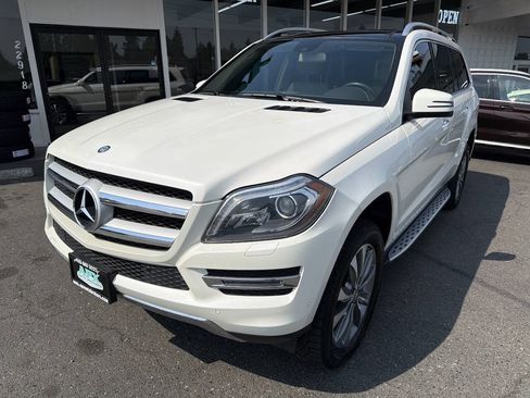 Used 2014 Mercedes-Benz GL 450 4MATIC image 1