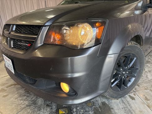 Used 2019 Dodge Grand Caravan GT image 14