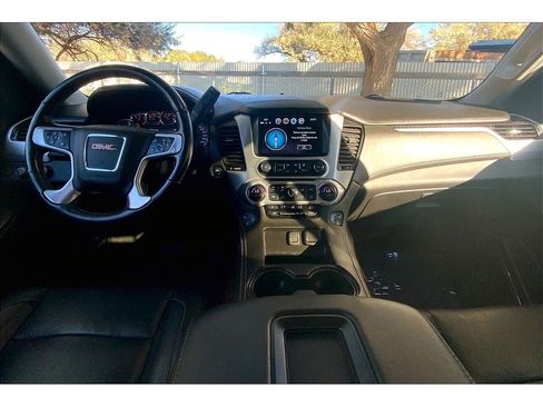 Used 2020 GMC Yukon SLT AWD/4WD image 17