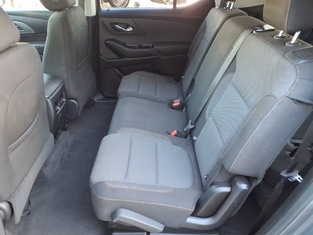 Used 2020 Chevrolet Traverse LS FWD image 17