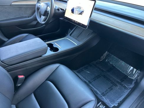 Used 2023 Tesla Model 3 Standard Range RWD image 14