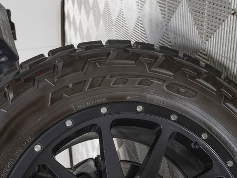 Used 2025 Ford F150 Lariat w/ Equipment Group 502A High image 36