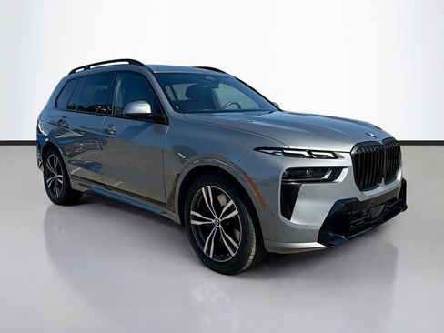 Used 2023 BMW X7 xDrive40i w/ Executive Package image 1