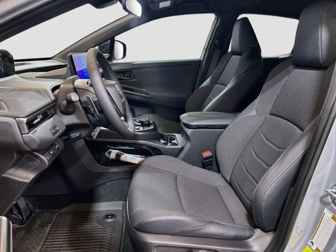 New 2026 Toyota C-HR AWD/4WD image 18