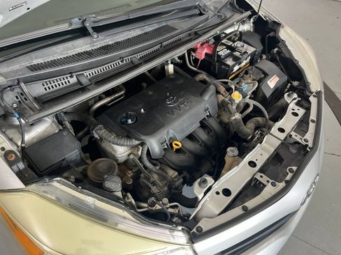 Used 2012 Toyota Yaris LE FWD image 11