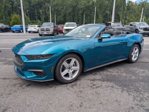 New 2026 Ford Mustang Convertible RWD image 8