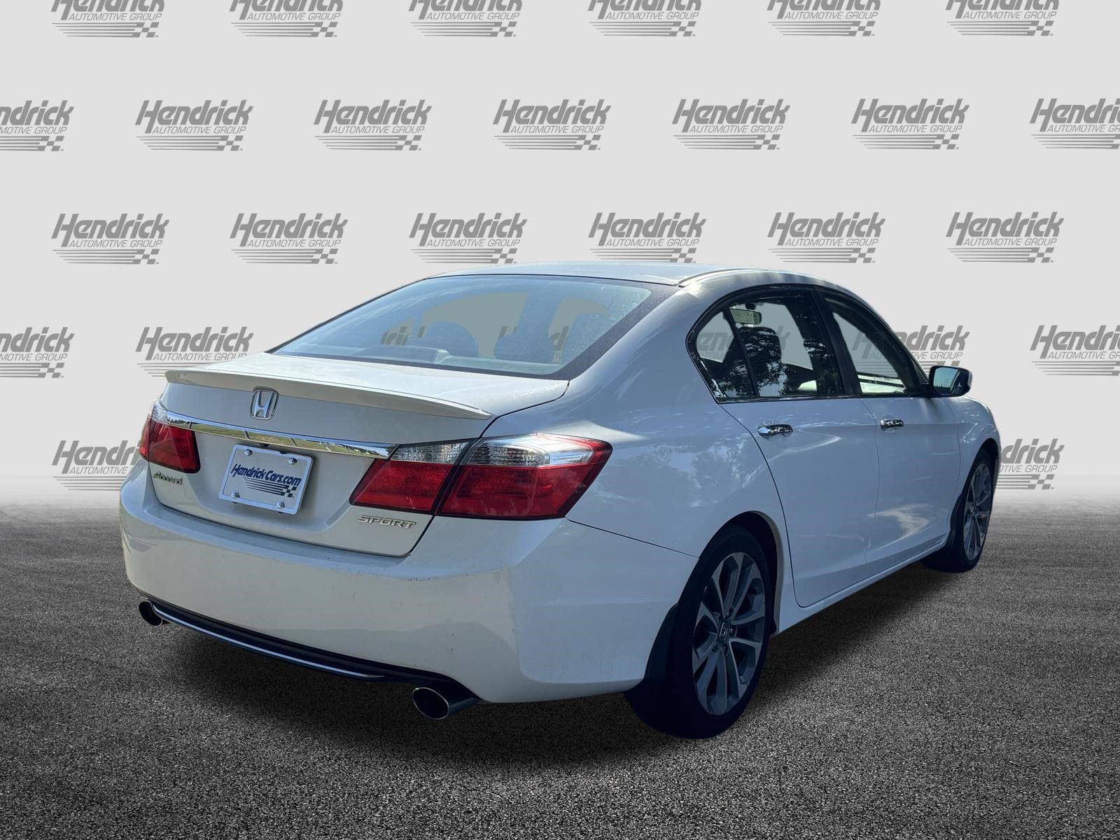 Used 2015 Honda Accord Sport image 10