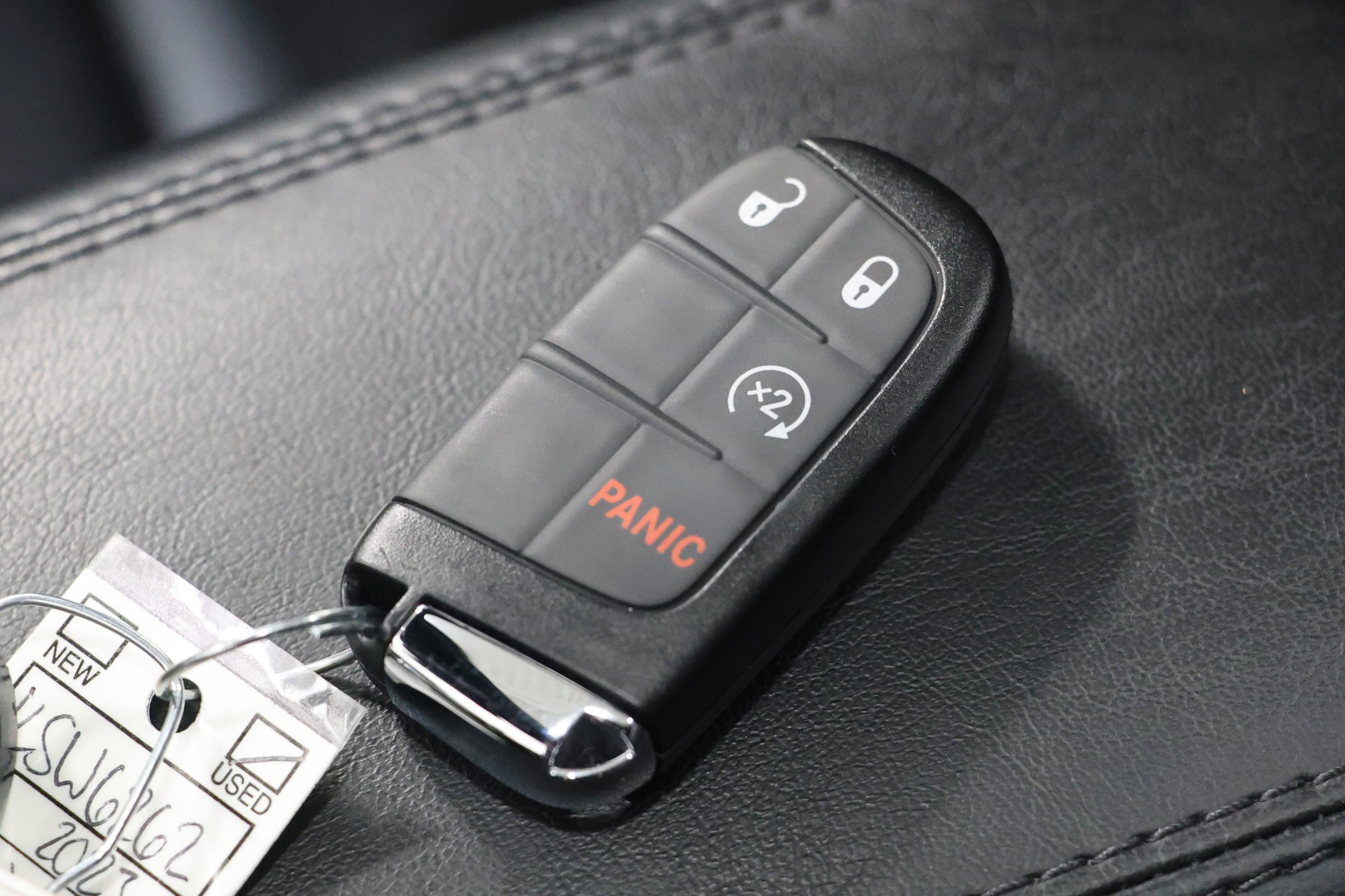 Used 2023 Jeep Compass Limited w/ Sun and Sound Group AWD/4WD image 37