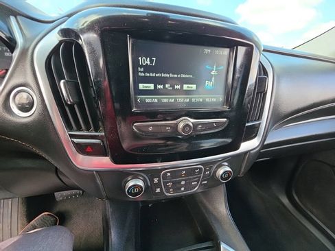 Used 2019 Chevrolet Traverse LS w/ LPO, Blackout Package FWD image 11