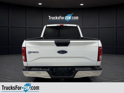Used 2015 Ford F150 XLT image 11