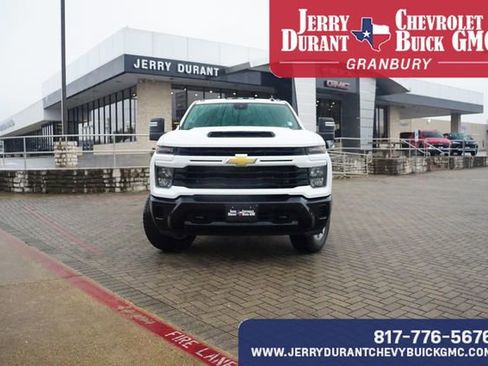 Used 2025 Chevrolet Silverado 2500 Custom w/ Custom Value Package image 2