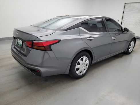 Used 2019 Nissan Altima 2.5 S FWD image 10