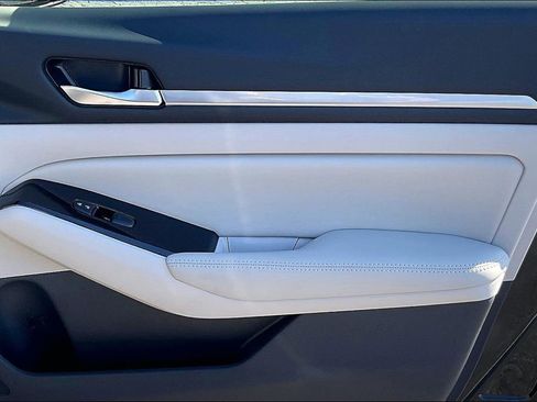 Used 2024 Nissan Altima 2.5 SL image 28