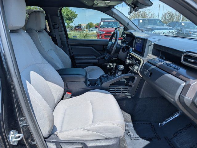 Used 2024 Toyota Tacoma SR5 AWD/4WD image 31