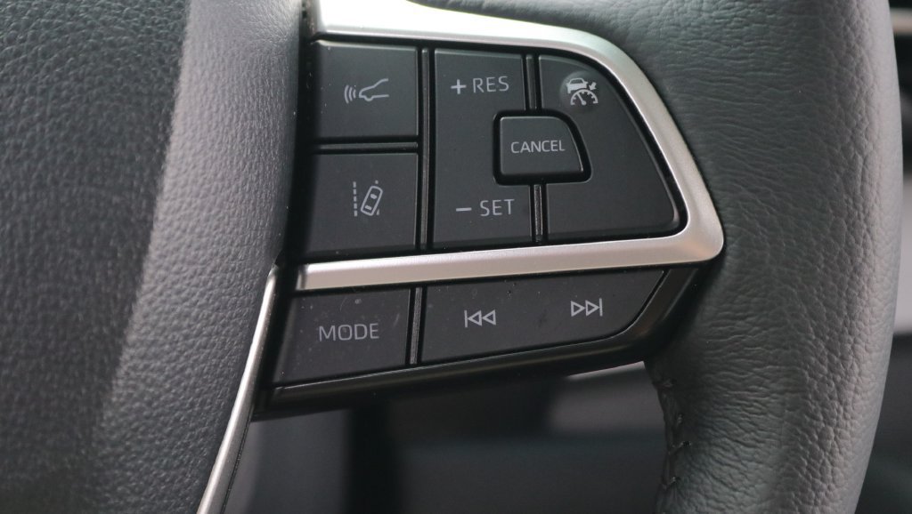 Certified 2026 Toyota Sienna XLE FWD image 21