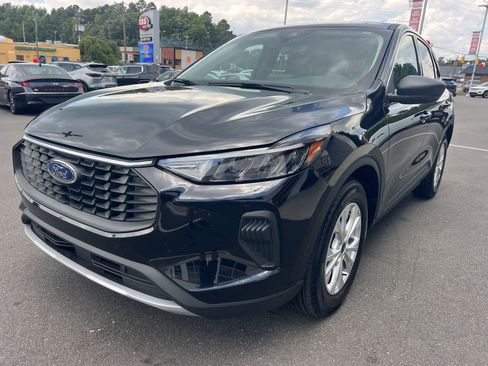 Used 2024 Ford Escape Active image 5