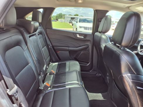 Used 2025 Ford Escape Platinum AWD/4WD image 20