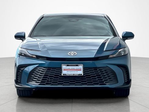 Certified 2025 Toyota Camry SE w/ Convenience Package FWD image 8