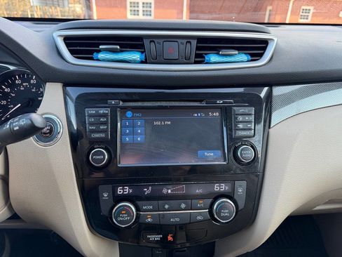 Used 2015 Nissan Rogue SL w/ SL Premium Package image 17