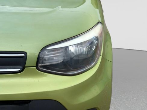Used 2019 Kia Soul FWD image 11