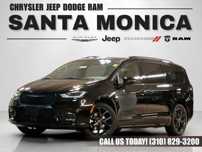 New 2026 Chrysler Pacifica Limited