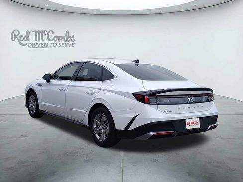 New 2026 Hyundai Sonata SE FWD image 3