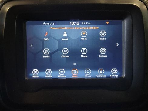 Used 2021 Jeep Renegade Latitude FWD image 25
