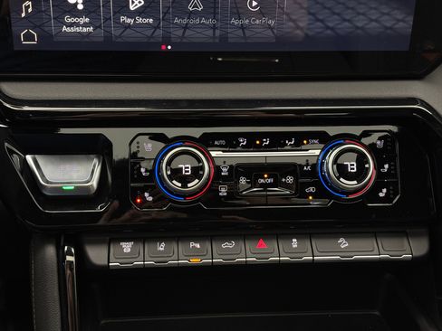 New 2026 GMC Sierra 2500 AT4 w/ AT4 Premium Plus Package AWD/4WD image 33