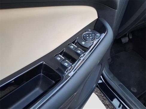 Used 2020 Ford Edge SEL w/ Convenience Package image 24