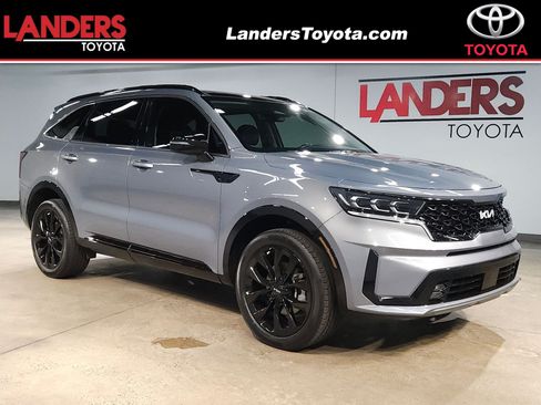 Used 2023 Kia Sorento SX AWD/4WD image 1