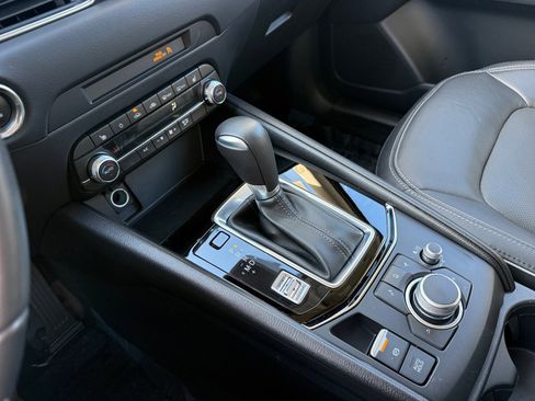 Used 2025 MAZDA CX-5 AWD 2.5 S w/ Preferred Package image 13