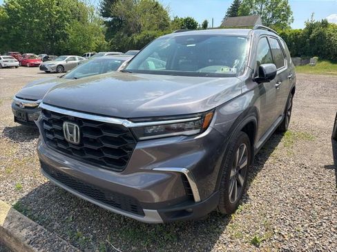 Used 2023 Honda Pilot Elite image 2
