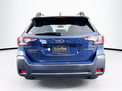 Used 2024 Subaru Outback Premium AWD/4WD image 7
