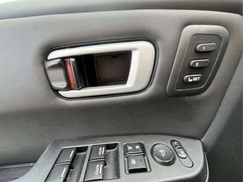 Used 2015 Honda Pilot Touring image 8