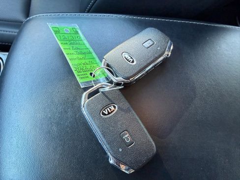 Used 2021 Kia Telluride EX image 45