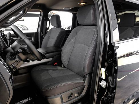 Used 2024 RAM 2500 Big Horn w/ Night Edition image 36