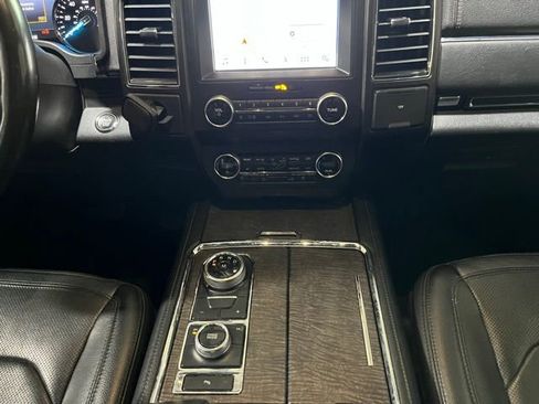Used 2019 Ford Expedition Limited w/ Equipment Group 301A image 22