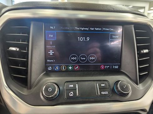 Used 2022 GMC Acadia SLE w/ Driver Convenience Package image 16