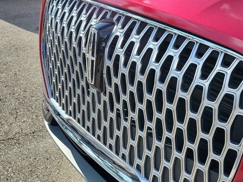 Certified 2023 Lincoln Corsair FWD image 13