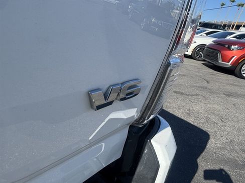 Used 2021 Toyota Tacoma TRD Sport w/ Technology Package RWD image 7